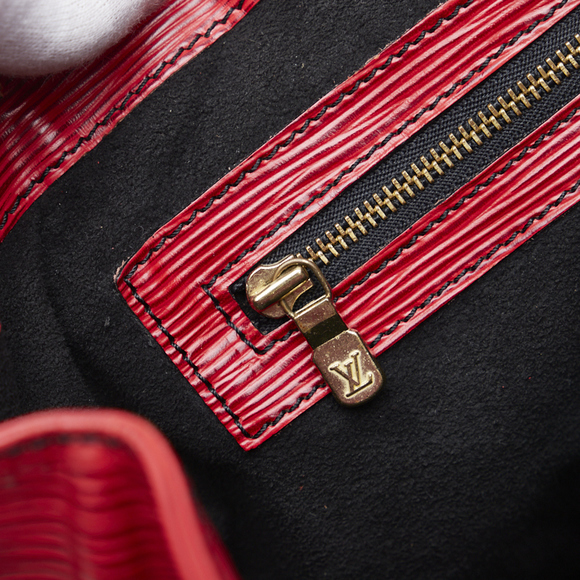 Authentic Louis Vuitton Epi Petit Noe - Picture 9 of 13